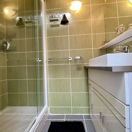 Maison Calme 2 Chambres, Proche Plage, Wifi, Parking - Fr-1-246a-193 * Saint-Pierre-d'Oleron